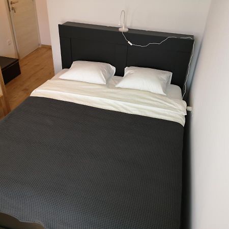كرابينا Mega Hostel المظهر الخارجي الصورة