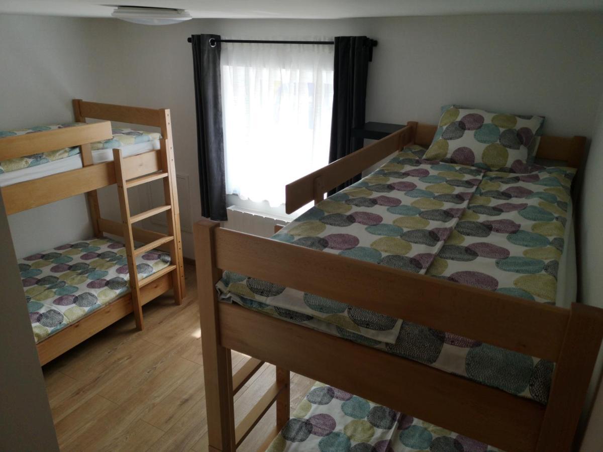كرابينا Mega Hostel المظهر الخارجي الصورة
